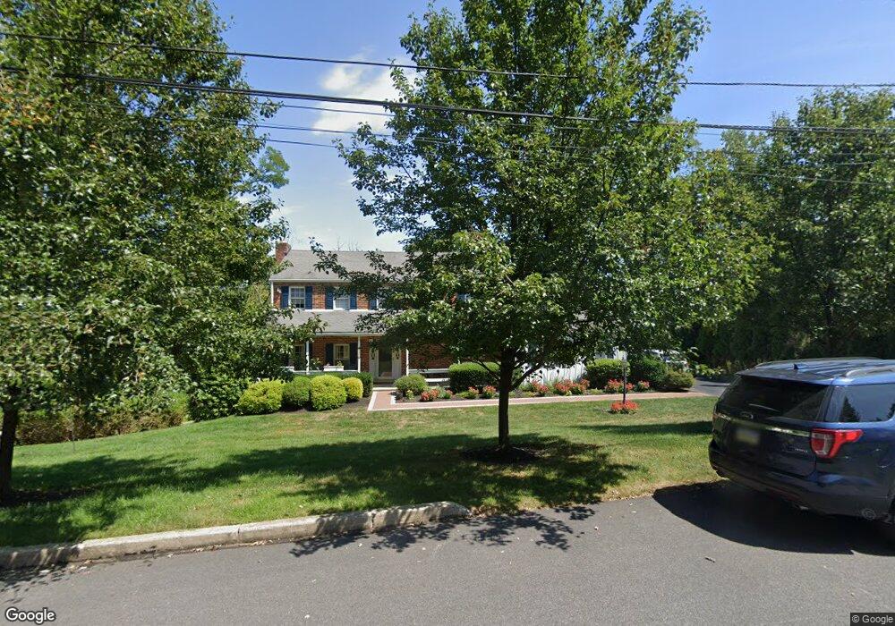 853 Parkridge Dr, Media, PA 19063 - photo 1