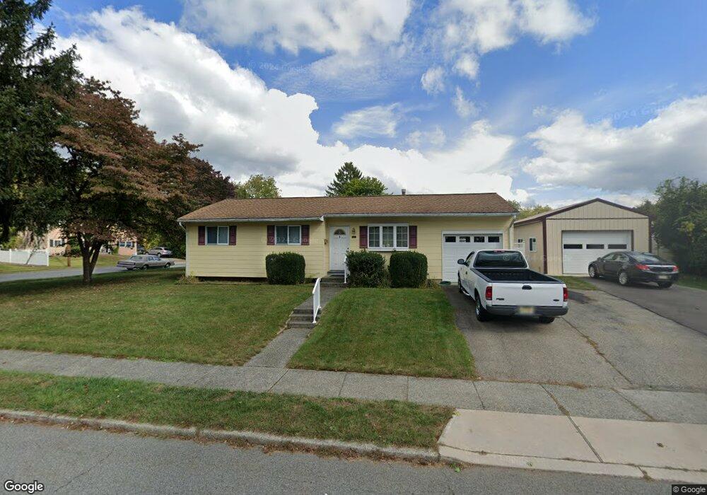 22 Lawrence Dr, Hackettstown, NJ 07840 - photo 1