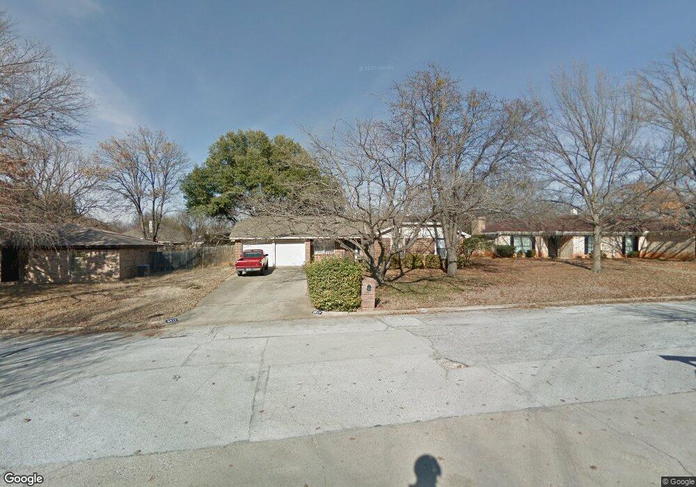 8517 Brookview Dr, North Richland Hills, TX 76182 - photo 1