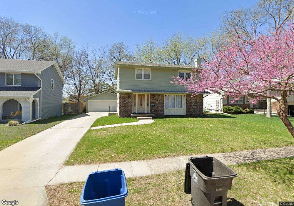 2126 47th St, Des Moines, IA 50310 - photo 1