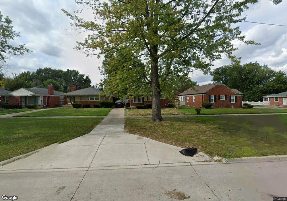 18751 Chandler Park Dr, Grosse Pointe, MI 48236 - photo 1