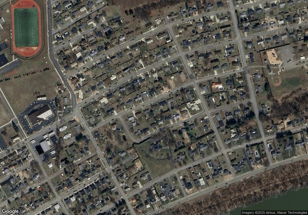 1014 E 4 1/2 St, Berwick, PA 18603 - photo 1