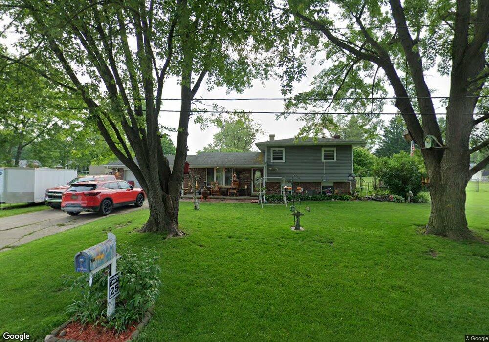 4338 Bobwhite Dr, Flint, MI 48506 - photo 1