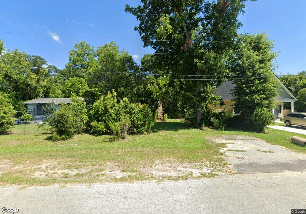 706 Bull St, Camden, SC 29020 - photo 1