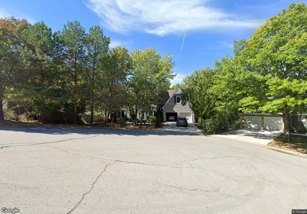 5612 Richards Dr, Shawnee, KS 66216 - photo 1