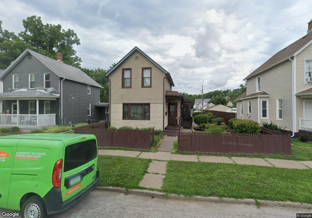1820 W 6th St, Davenport, IA 52802 - photo 1