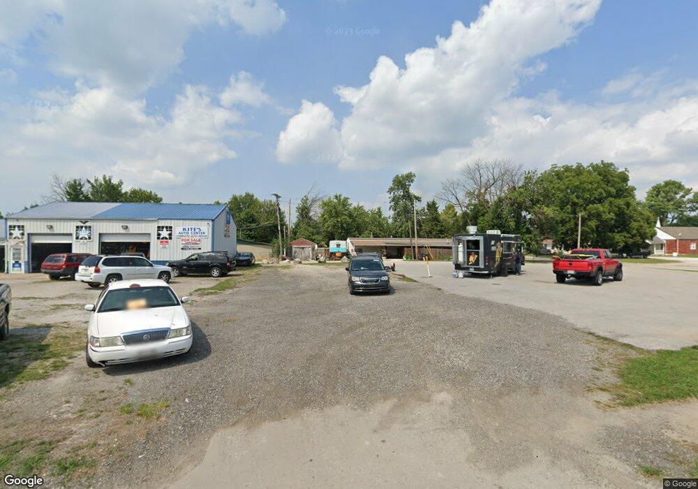 8611 Collinsville Rd, Collinsville, IL 62234 - photo 1