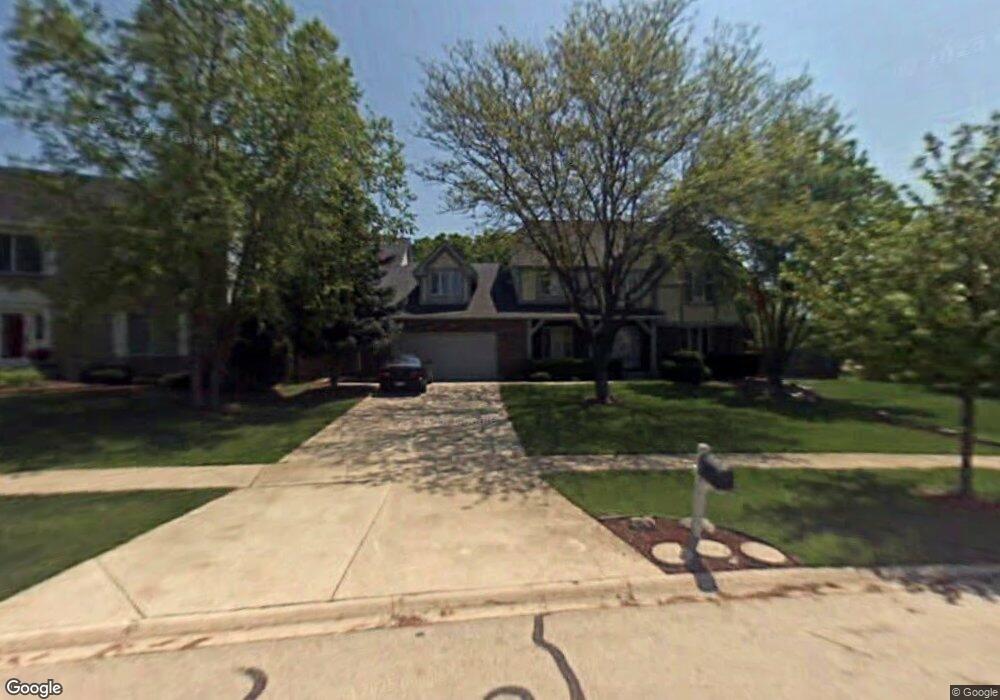 716 Kathy Ct, Naperville, IL 60540 - photo 1