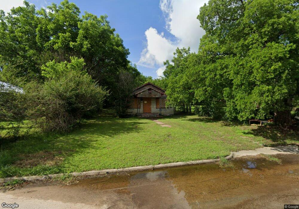 1207 4th Ave NE, Ardmore, OK 73401 - photo 1