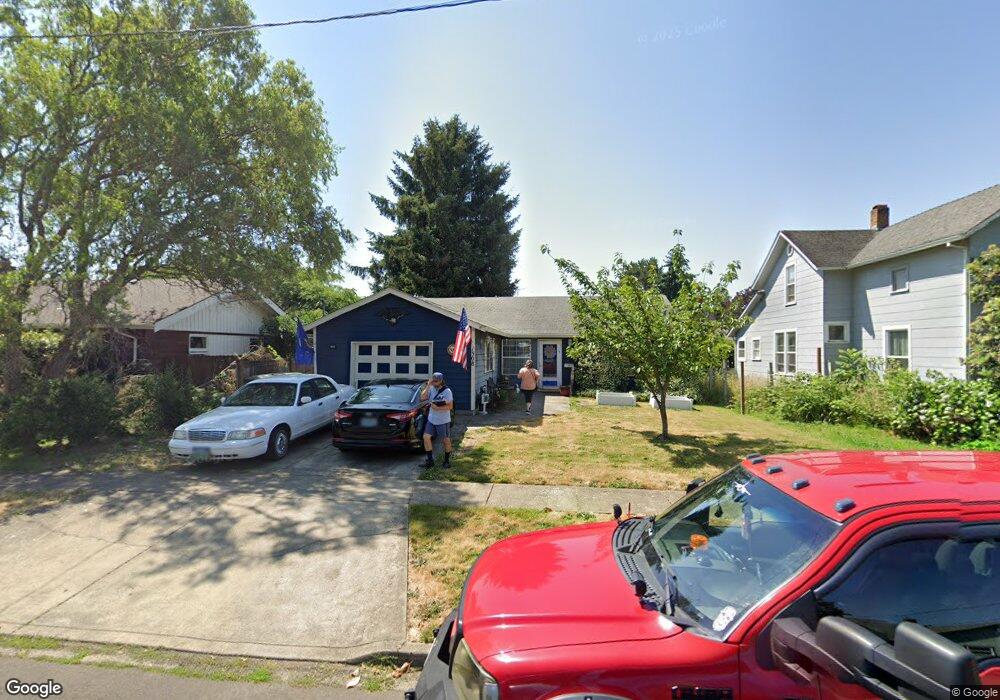 1308 E 5th St, Newberg, OR 97132 - photo 1