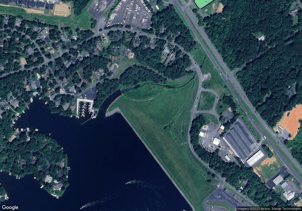 202 Lakeview Pkwy, Locust Grove, VA 22508 - photo 1