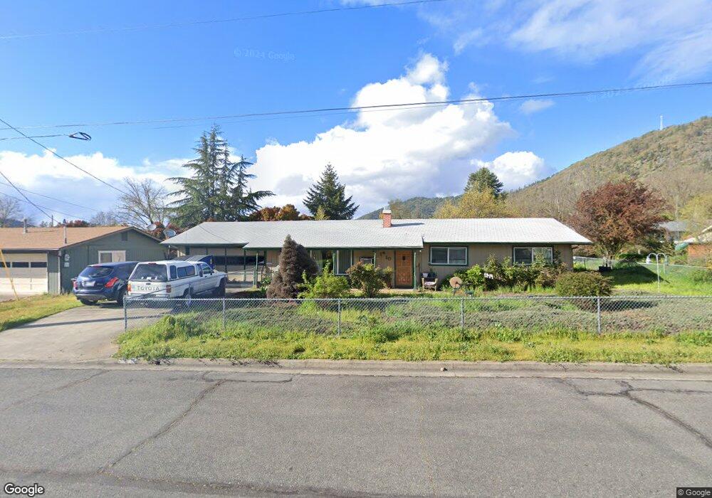 1410 NE Meier Dr, Grants Pass, OR 97526 - photo 1