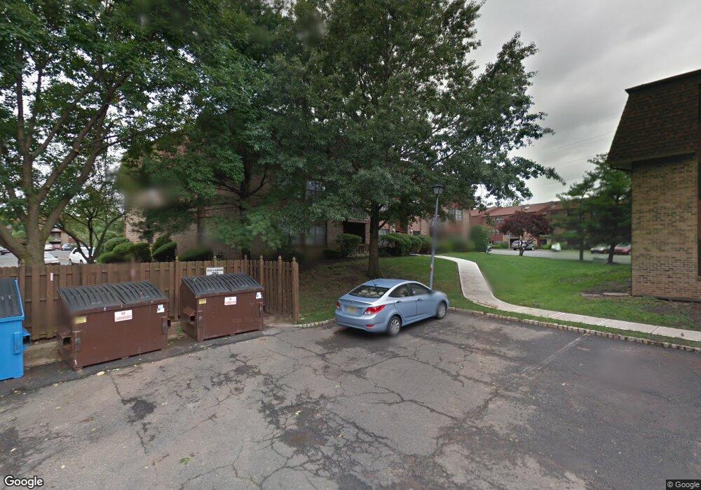 157 Overlook Ct, Woodbridge, NJ 07095 - photo 1