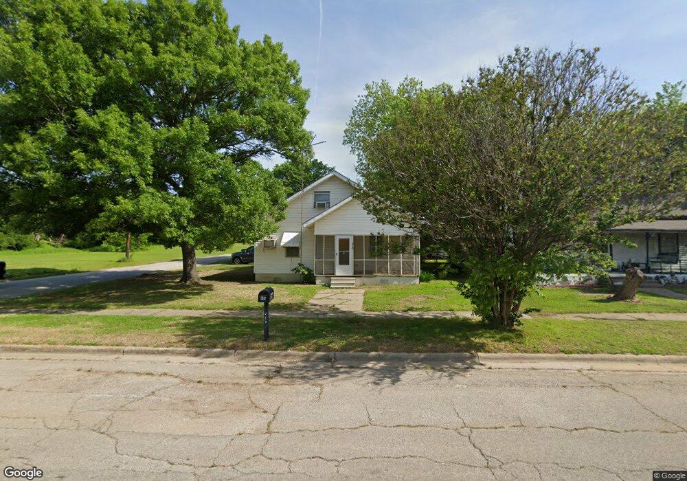 515 Carnes St, Gainesville, TX 76240 - photo 1