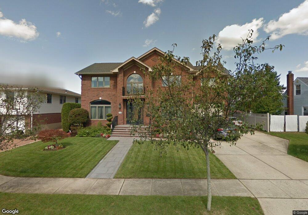 796 Franklin Place, Franklin Square, NY 11010 - photo 1