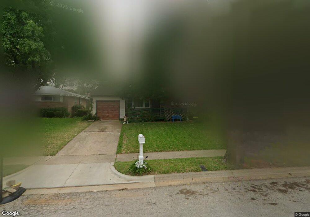 316 Myrtle Dr, Hurst, TX 76053 - photo 1