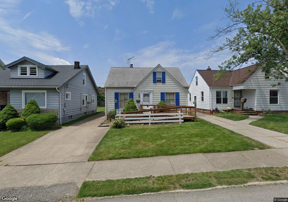 5234 Joseph St, Maple Heights, OH 44137 - photo 1