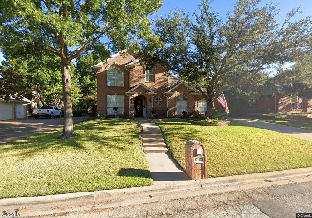 9105 High Oaks Dr, North Richland Hills, TX 76182 - photo 1