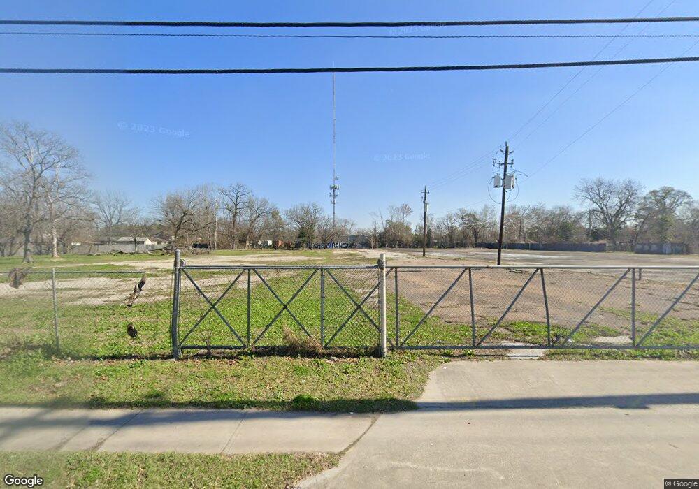 7100 Fulton St, Houston, TX 77022 - photo 1