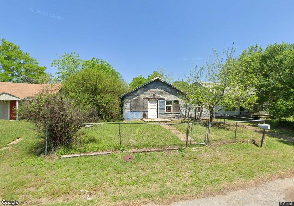 203 W Elm Ave, Duncan, OK 73533 - photo 1