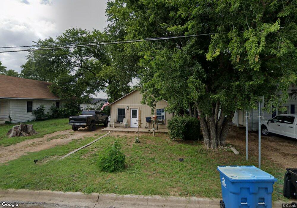 629 W Coffin St, Denison, TX 75020 - photo 1