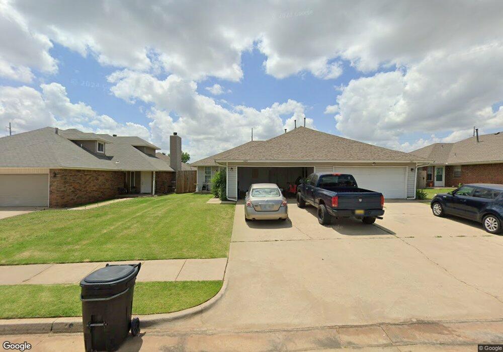 2409 Truitt unit 2411, Moore, OK 73160 - photo 1