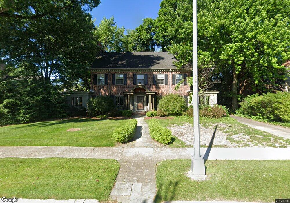 877 Edgemont Park, Grosse Pointe Park, MI 48230 - photo 1