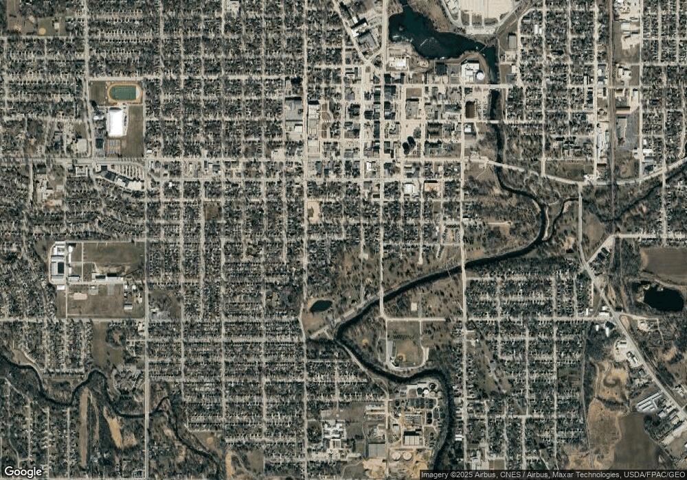 1704 2nd St SW, Austin, MN 55912 - photo 1