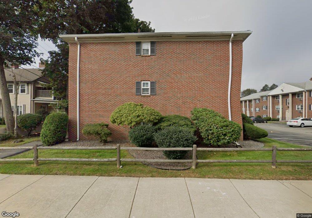 31 Arlington Rd, Woburn, MA 01801 - photo 1