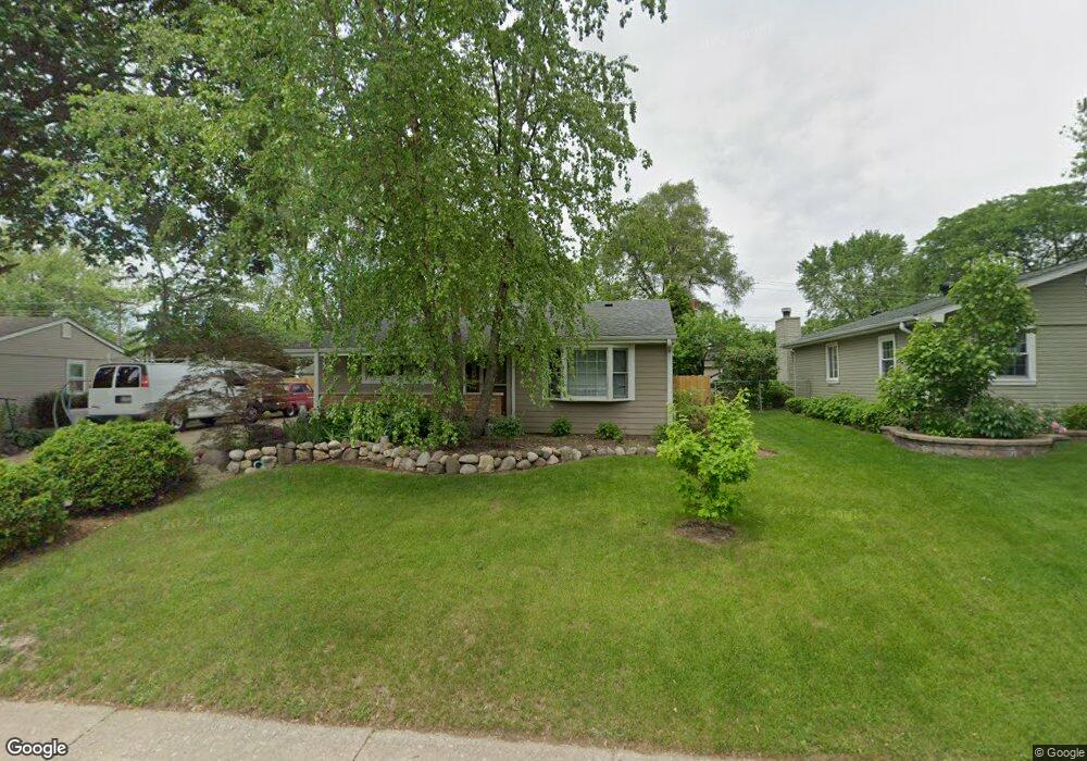 128 Pueblo Rd, Carpentersville, IL 60110 - photo 1