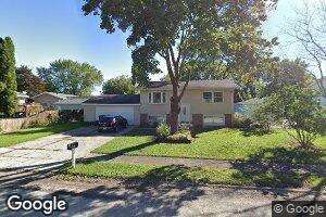 1055 Mark St, South Elgin, IL 60177