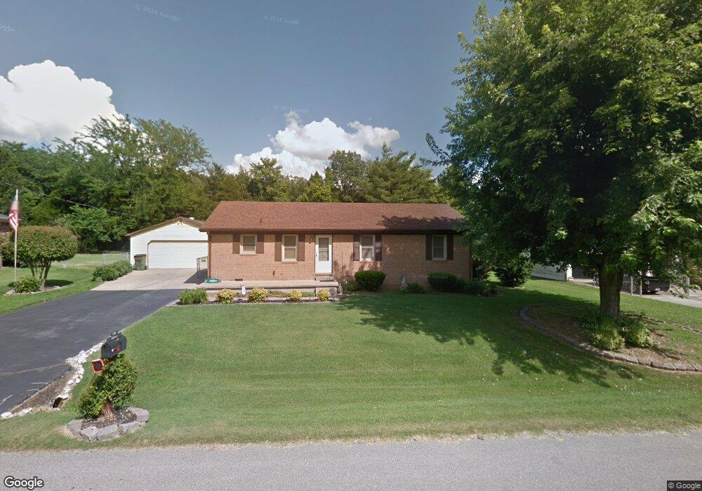 500 Pineridge Dr, Hopkinsville, KY 42240 - photo 1