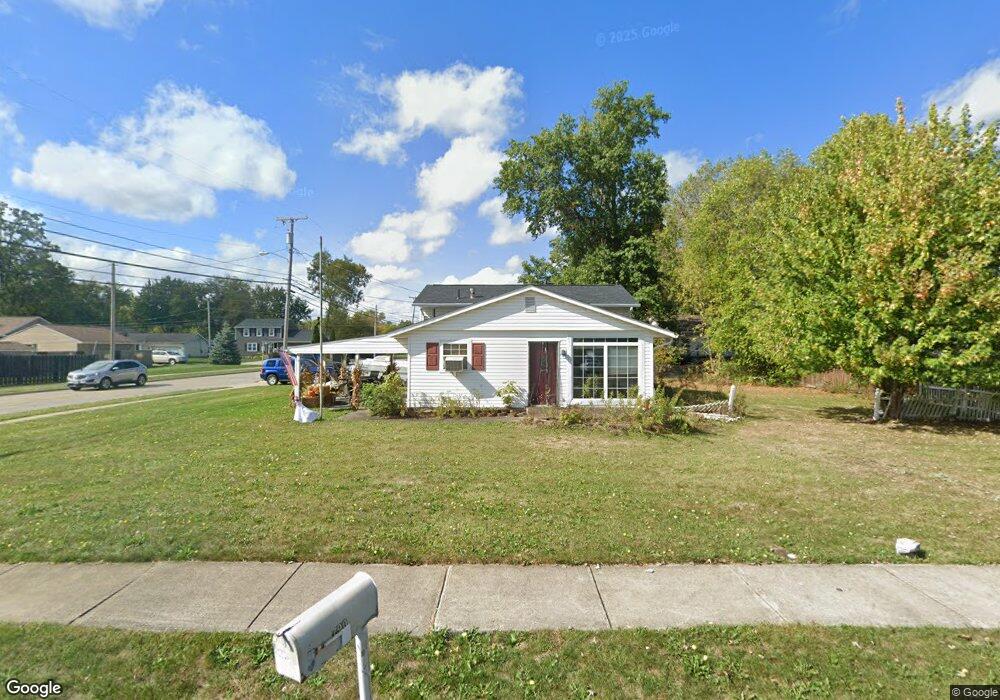 790 Oakwood Ave, Sheffield Lake, OH 44054 - photo 1