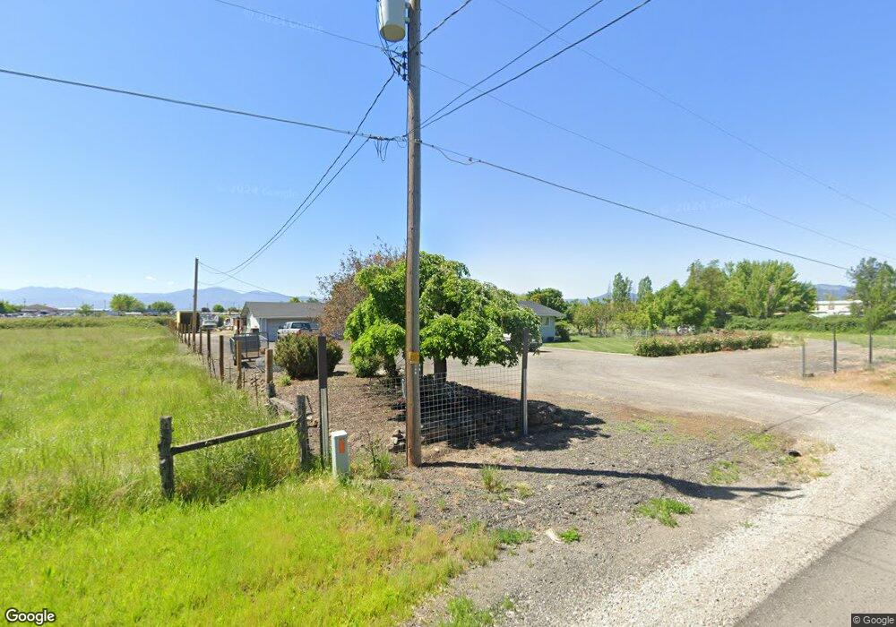 575 Maverick St, Central Point, OR 97502 - photo 1