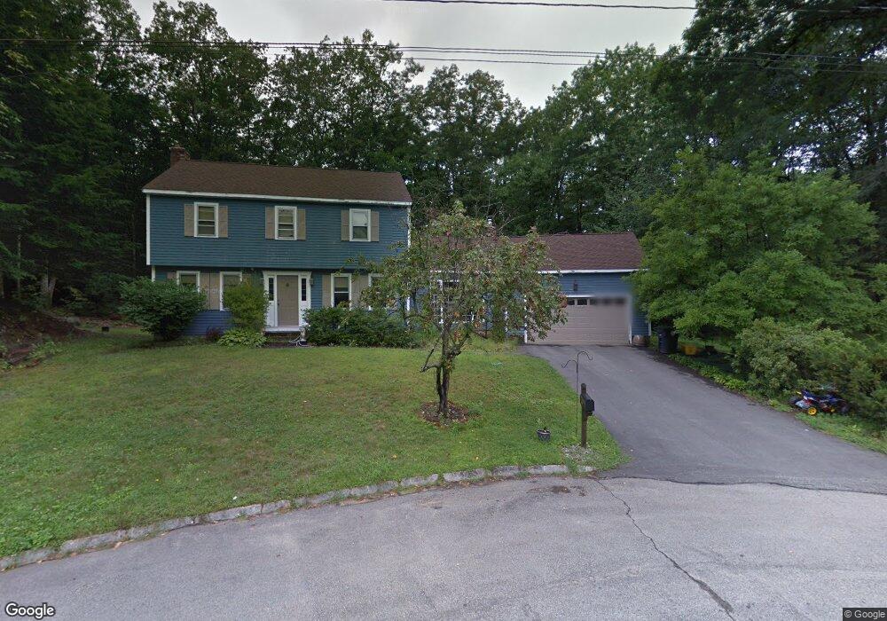 9 Sequoia Cir, Nashua, NH 03063 - photo 1