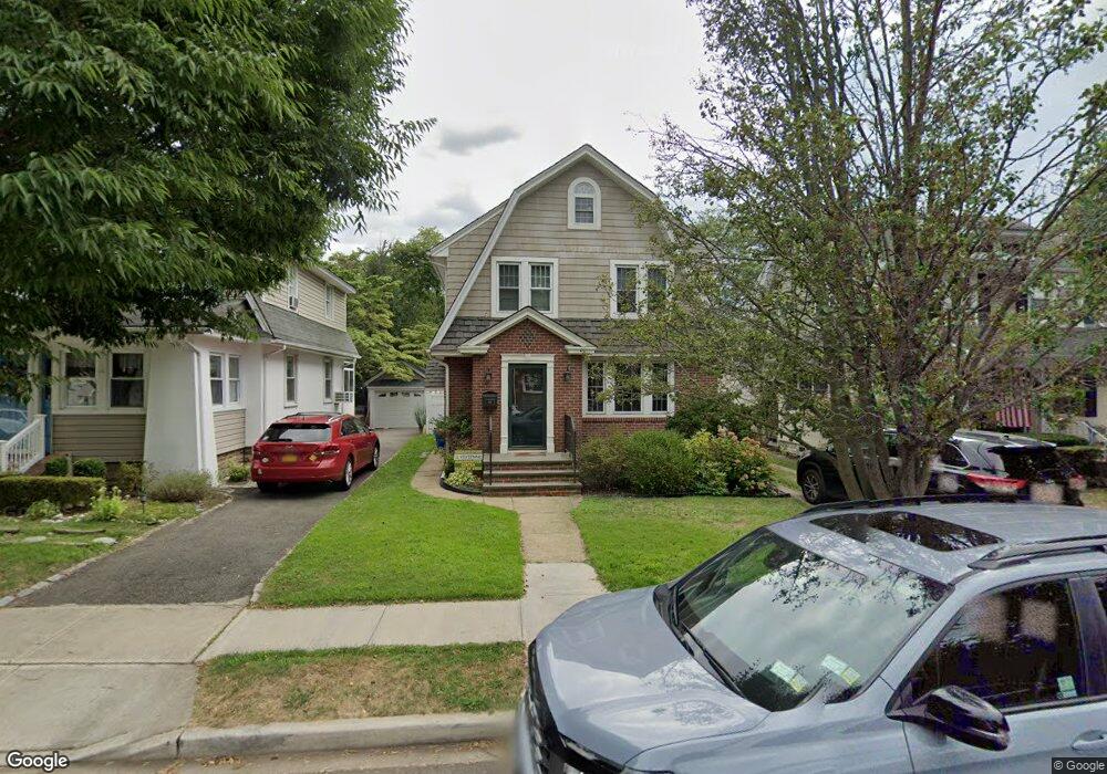 46 Winter St, Lynbrook, NY 11563 - photo 1