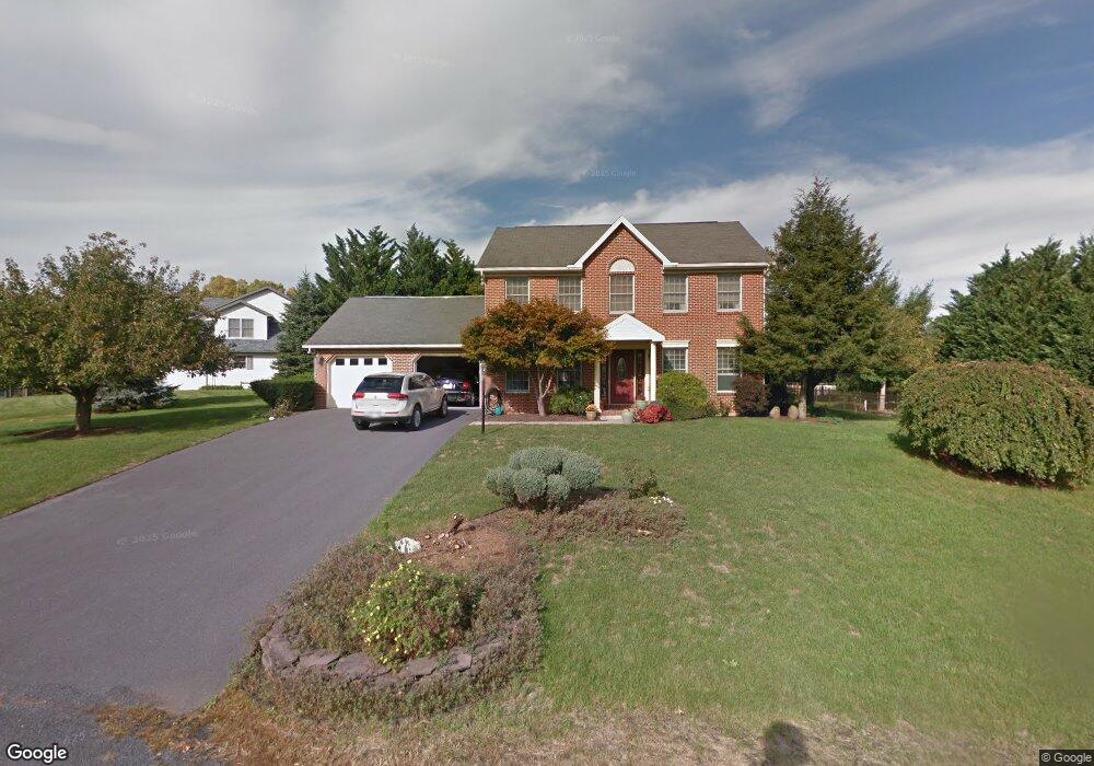 433 Franklin Square Dr, Chambersburg, PA 17201 - photo 1