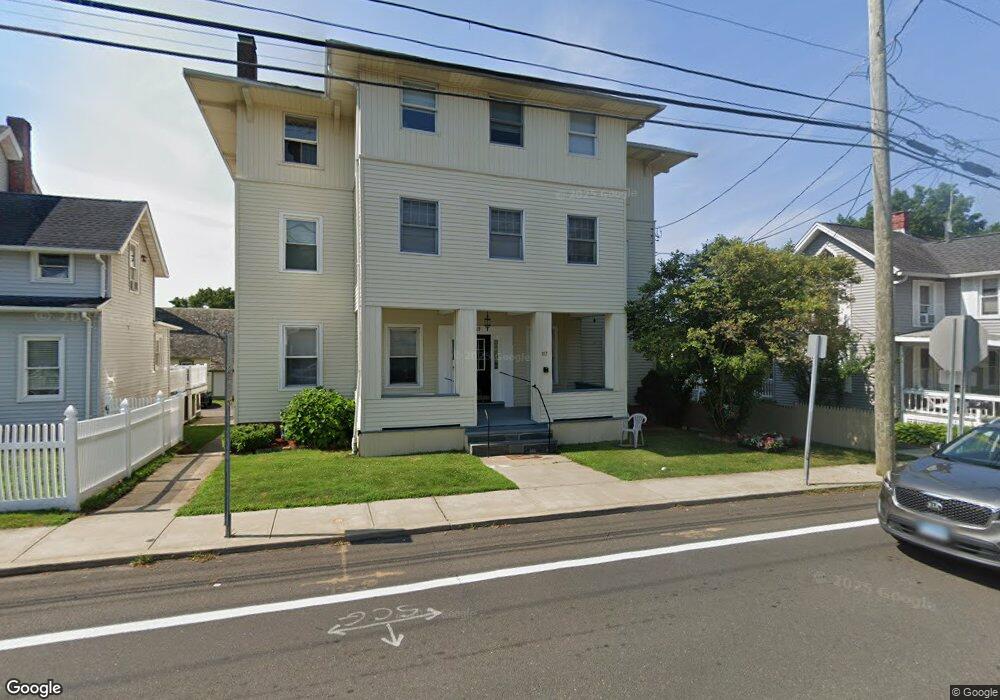 117 Shore Dr, Branford, CT 06405 - photo 1