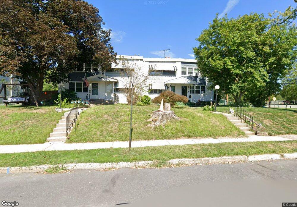 803 Wedgewood Dr, Lansdale, PA 19446 - photo 1