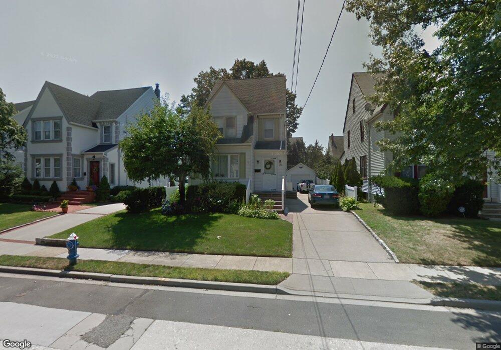 156 Locust St, Valley Stream, NY 11581 - photo 1