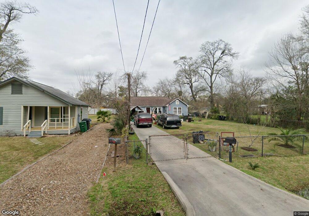 822 Woodcrest Dr, Houston, TX 77018 - photo 1