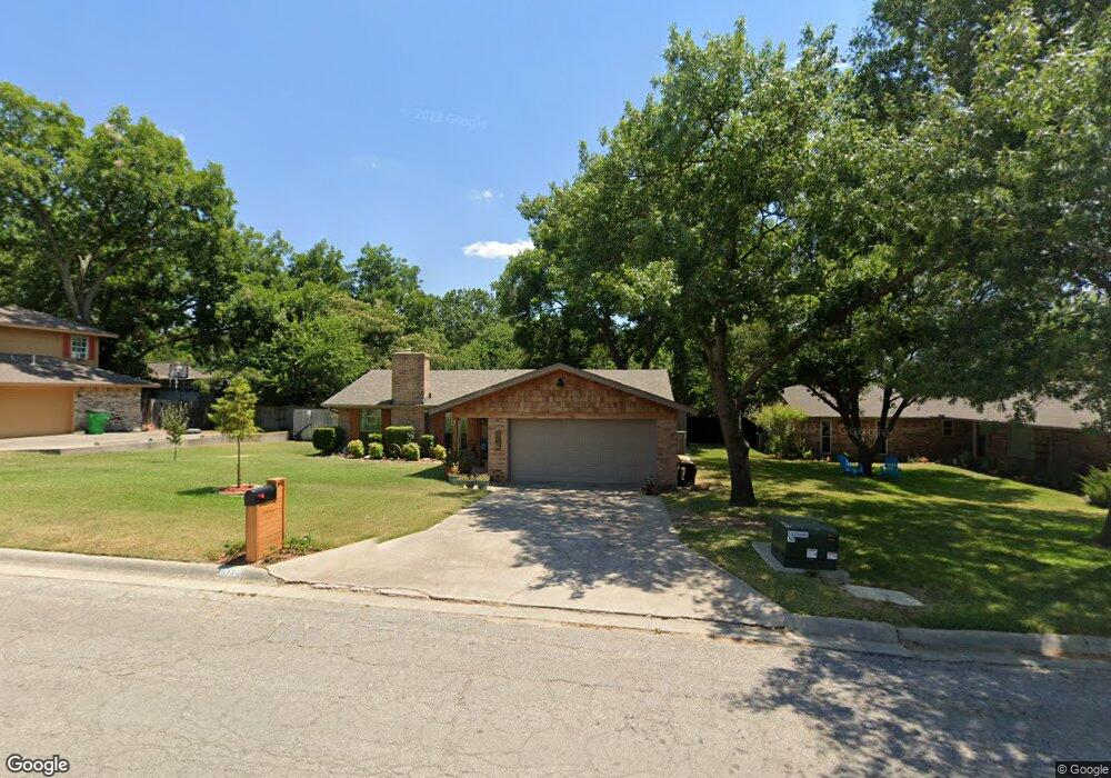 312 Fairfield St, Gainesville, TX 76240 - photo 1