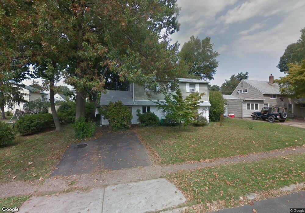 5 Honeysuckle Ln, Levittown, PA 19055 - photo 1