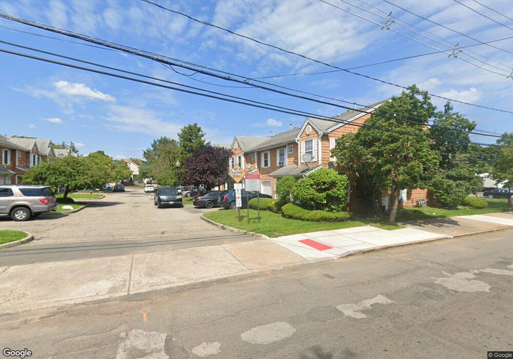 10 Delavan Ct, New Brunswick, NJ 08901 - photo 1