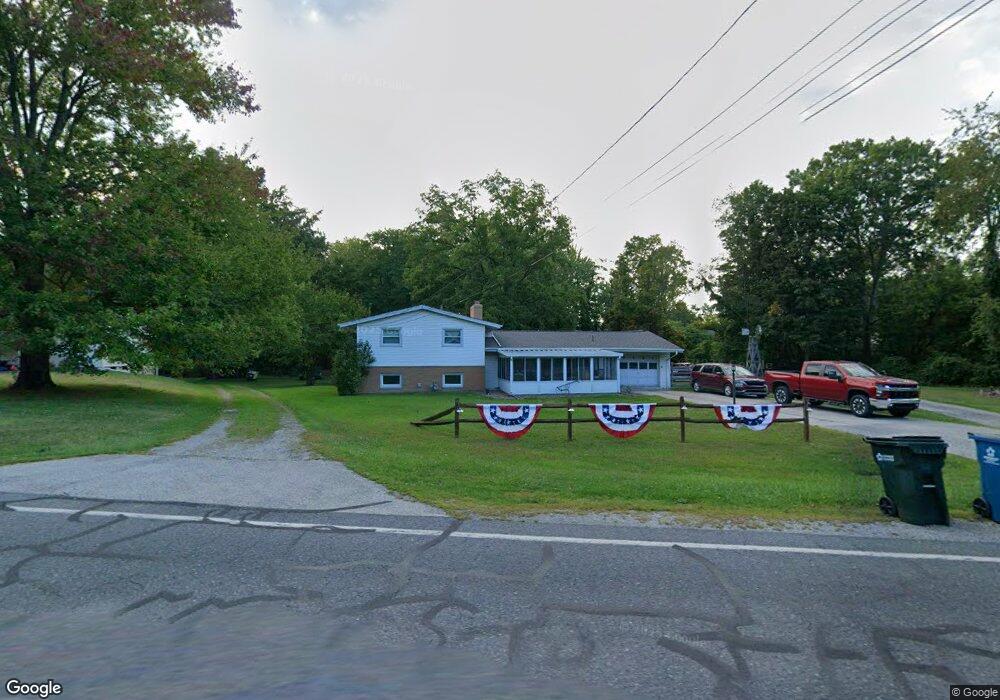 9204 Usher Rd, Olmsted Township, OH 44138 - photo 1