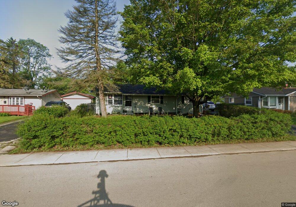 321 Amarillo Dr, Carpentersville, IL 60110 - photo 1