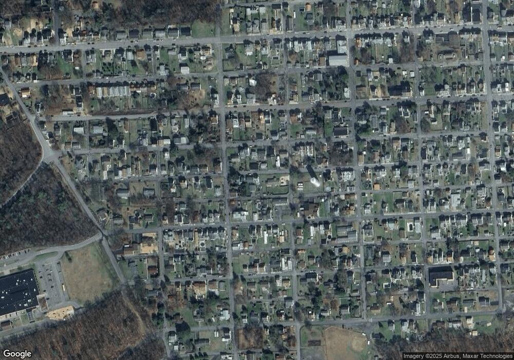 1422 W Willow St, Coal Township, PA 17866 - photo 1