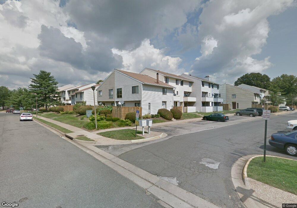 8644 Village Square Dr unit 13, Alexandria, VA 22309 - photo 1