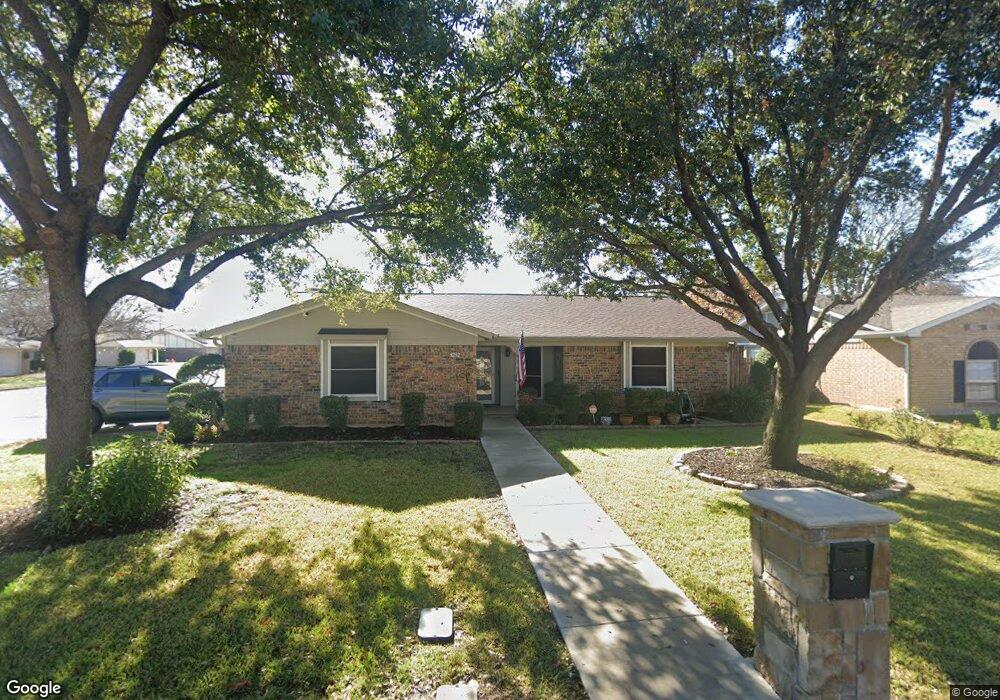 8252 Irish Dr, North Richland Hills, TX 76180 - photo 1