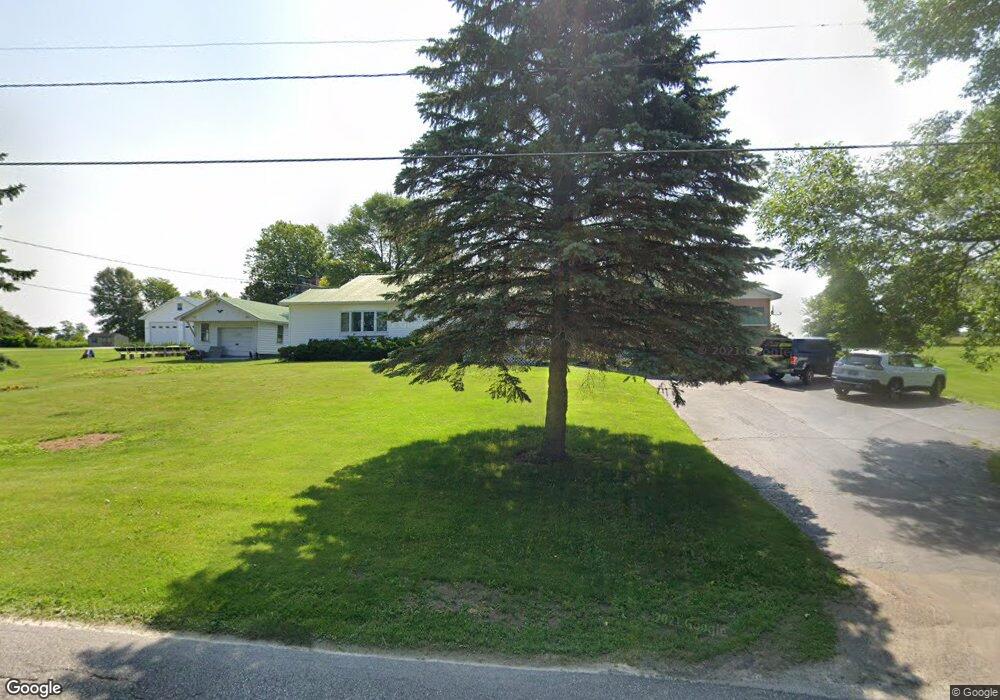 89 Lakewood Dr, Swanton, VT 05488 - photo 1